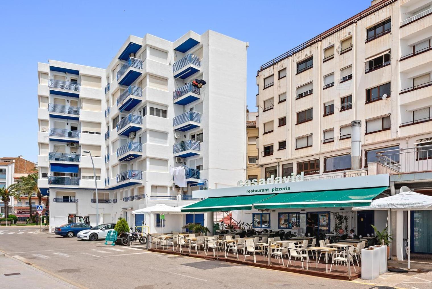 Vora Port Apartment L'Ampolla Exterior photo